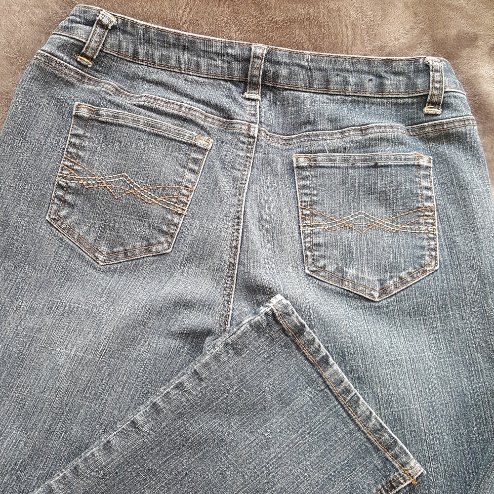 St. John's Bay Jeans - Picture 5 of 5